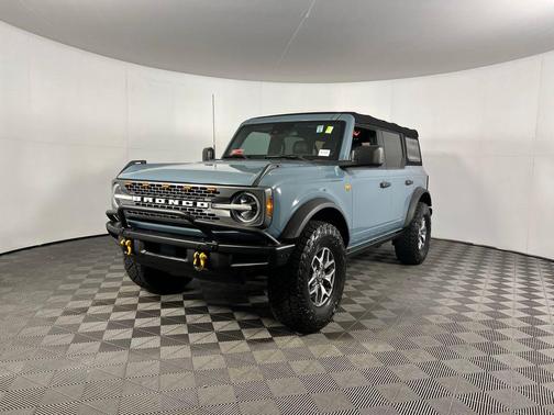 2022 Ford Bronco Badlands