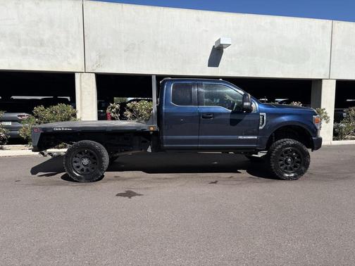 2022 Ford F-350 Lariat