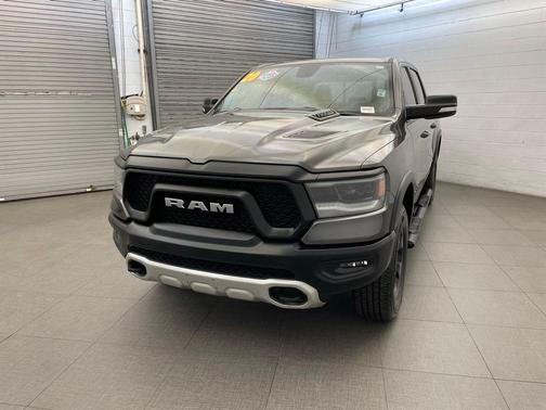 Granite Crystal Metallic Clearcoat 2020 RAM 1500 Rebel