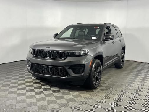 2022 Jeep Grand Cherokee Altitude