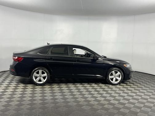 2022 Volkswagen Jetta 1.5T SE