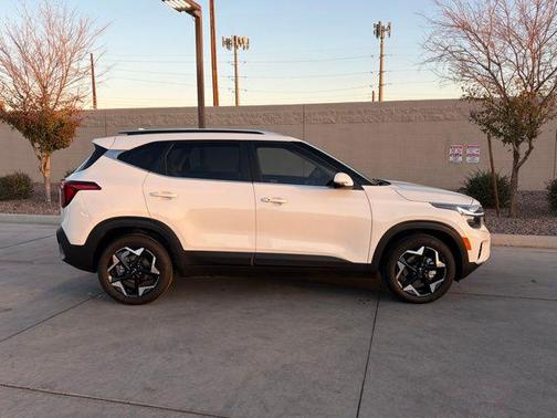 2025 Kia Seltos EX