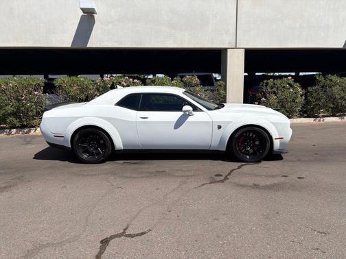 White Knuckle Clearcoat 2023 Dodge Challenger SRT Hellcat