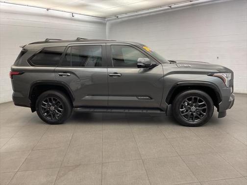2024 Toyota Sequoia Platinum