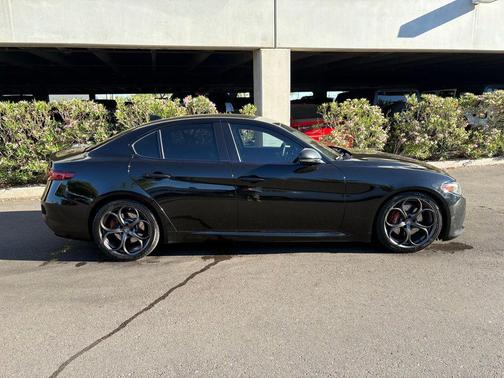 2019 Alfa Romeo Giulia Ti Sport