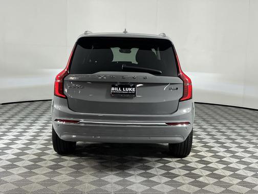 2025 Volvo XC90 B6 Plus 7-Seater