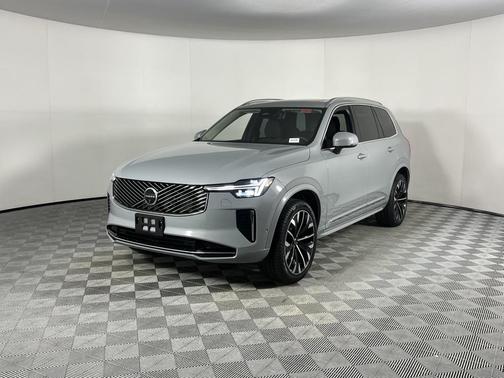 2025 Volvo XC90 B6 Plus 7-Seater