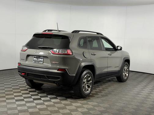 2022 Jeep Cherokee Trailhawk