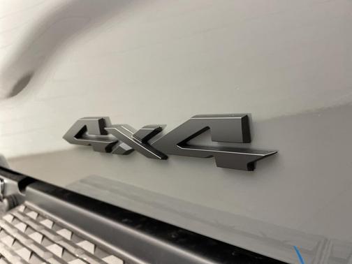 2026 RAM 3500 Laramie Crew Cab 4x4 8' Box