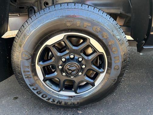 Diamond Black Crystal Pearlcoat 2025 RAM 2500 Laramie Crew Cab 4x4 8' Box