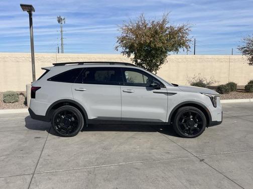2025 Kia Sorento SX