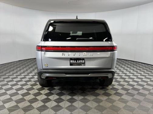 2024 Rivian R1S Adventure Quad Motor Large Pack