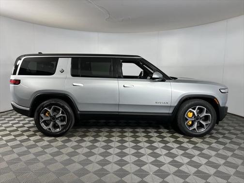 2024 Rivian R1S Adventure Quad Motor Large Pack