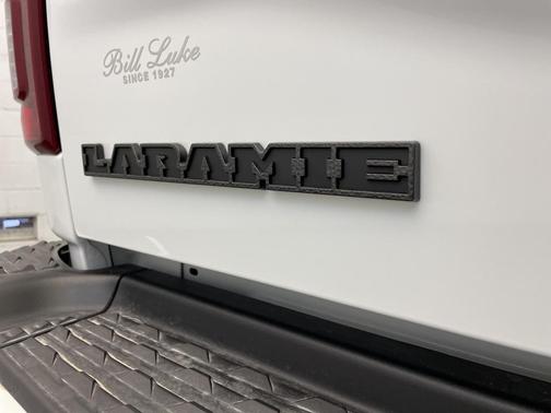 2026 RAM 3500 Laramie Crew Cab 4x4 8' Box