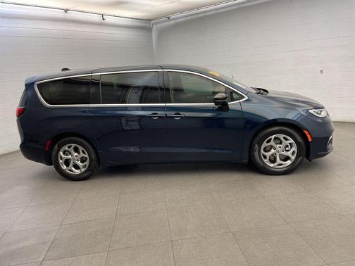 2024 Chrysler Pacifica Limited