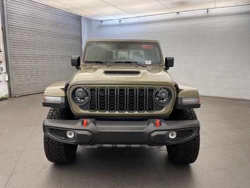 41 2026 Jeep Gladiator Mojave 4x4