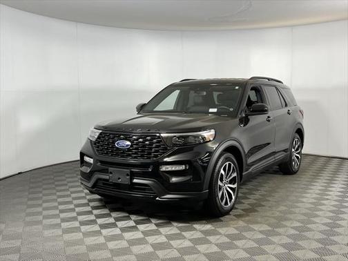 2024 Ford Explorer ST-Line
