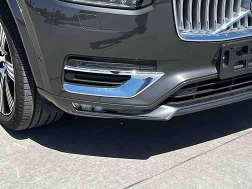 2024 Volvo XC90 B5 Plus Bright Theme