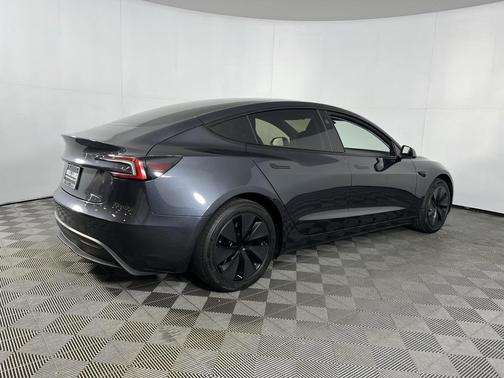2024 Tesla Model 3 Long Range