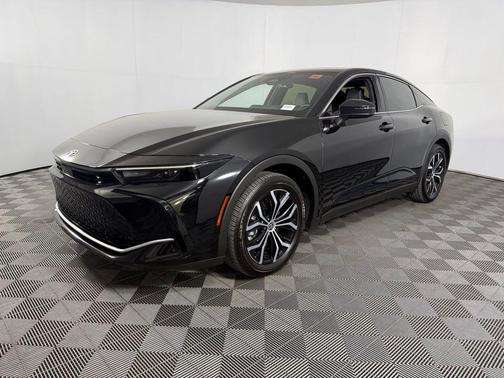 Black 2025 Toyota Crown XLE