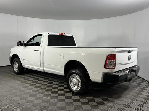 2022 RAM 2500 Tradesman Regular Cab 4x2 8' Box