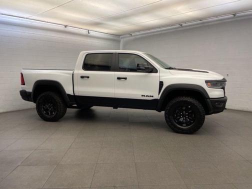 2026 RAM 1500 RHO Crew Cab 4x4 5'7' Box