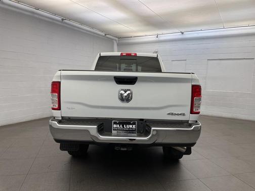 2021 RAM 2500 Tradesman Crew Cab 4x4 6'4' Box