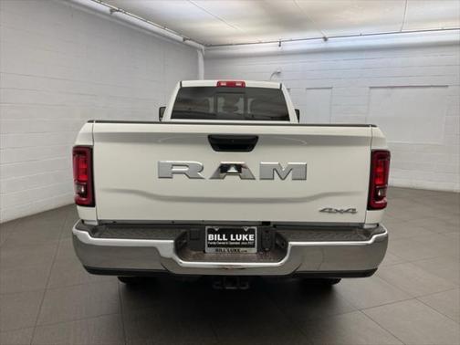 2025 RAM 3500 Tradesman Crew Cab 4x4 8' Box