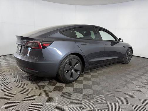 Midnight Silver Metallic 2023 Tesla Model 3 Standard Range