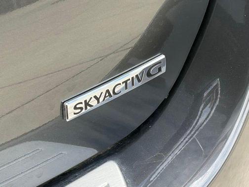 Machine Gray Metallic 2025 Mazda Mazda3 FWD w/Preferred Package