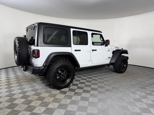 2025 Jeep Wrangler 4xe Willys