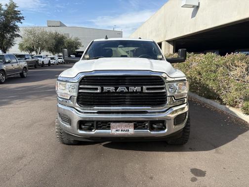 2021 RAM 2500 Big Horn Crew Cab 4x4 8' Box