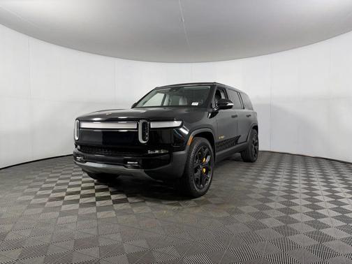 2023 Rivian R1S Adventure