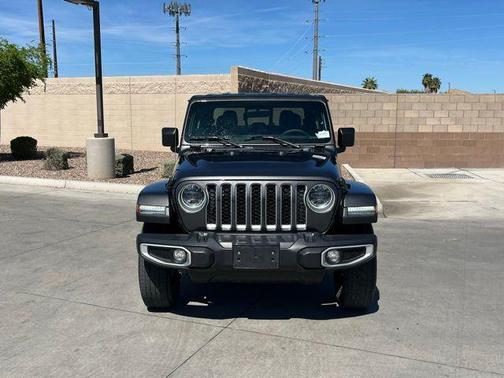 2023 Jeep Gladiator Overland