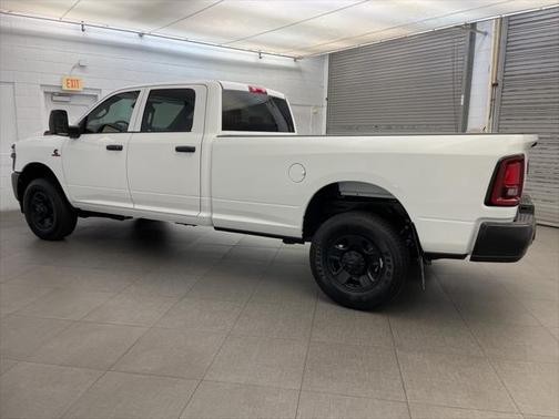 2025 RAM 2500 Tradesman Crew Cab 4x4 8' Box