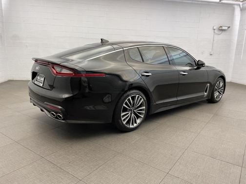2019 Kia Stinger Premium