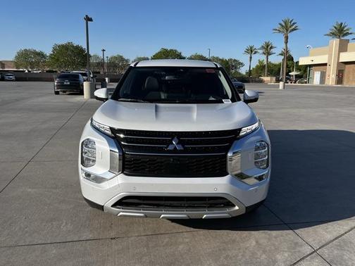 2023 Mitsubishi Outlander PHEV SE S-AWC
