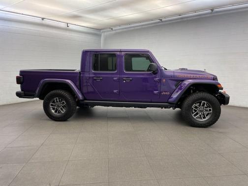 2026 Jeep Gladiator Mojave X