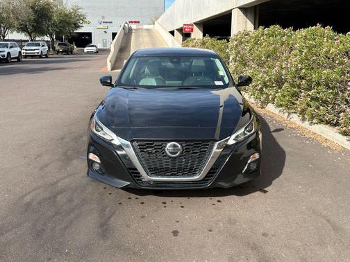 2020 Nissan Altima Platinum FWD