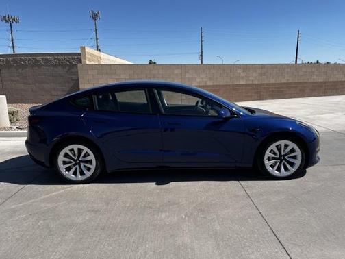 2022 Tesla Model 3 Long Range