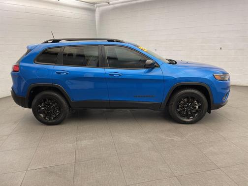 2023 Jeep Cherokee Altitude