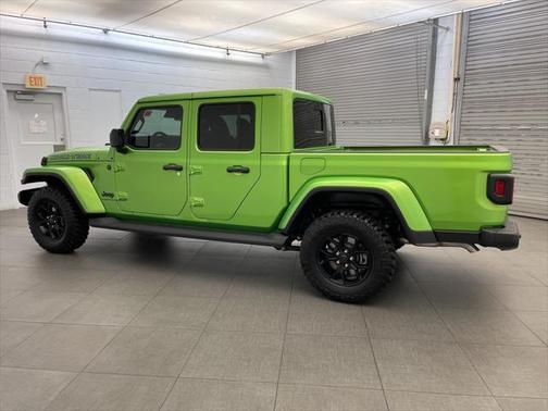 2025 Jeep Gladiator High Tide