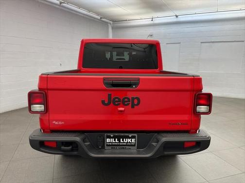 2025 Jeep Gladiator Sport S