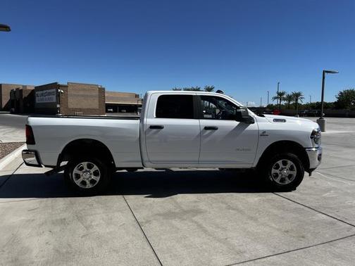 2025 RAM 2500 Big Horn Crew Cab 4x4 6'4' Box