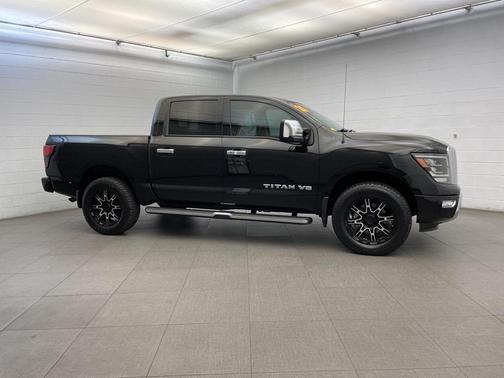 2020 Nissan Titan SL