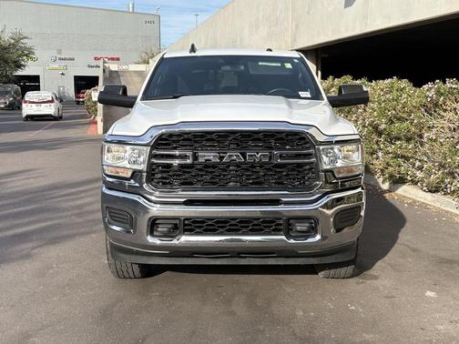 2021 RAM 2500 Tradesman Crew Cab 4x4 6'4' Box