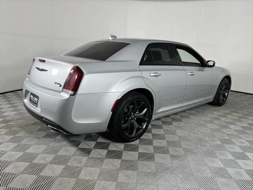 2023 Chrysler 300 S