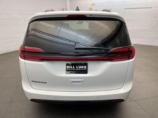 2025 Chrysler Pacifica L