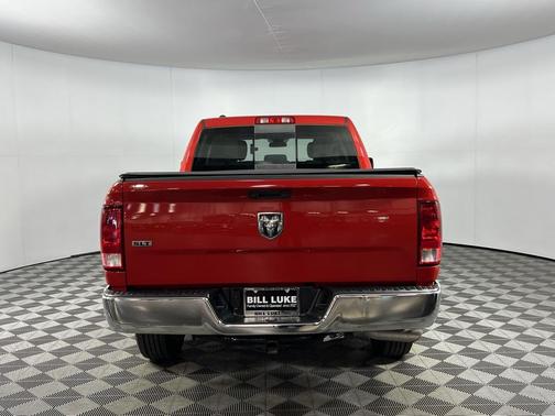 2019 RAM 1500 SLT