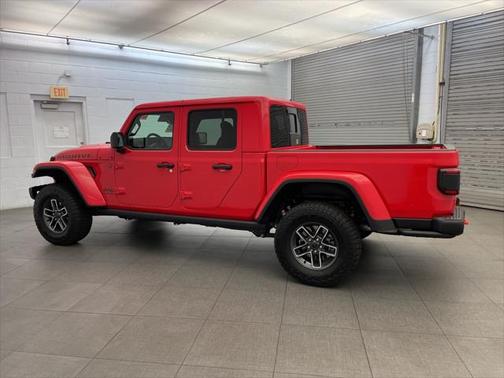 2025 Jeep Gladiator Mojave X